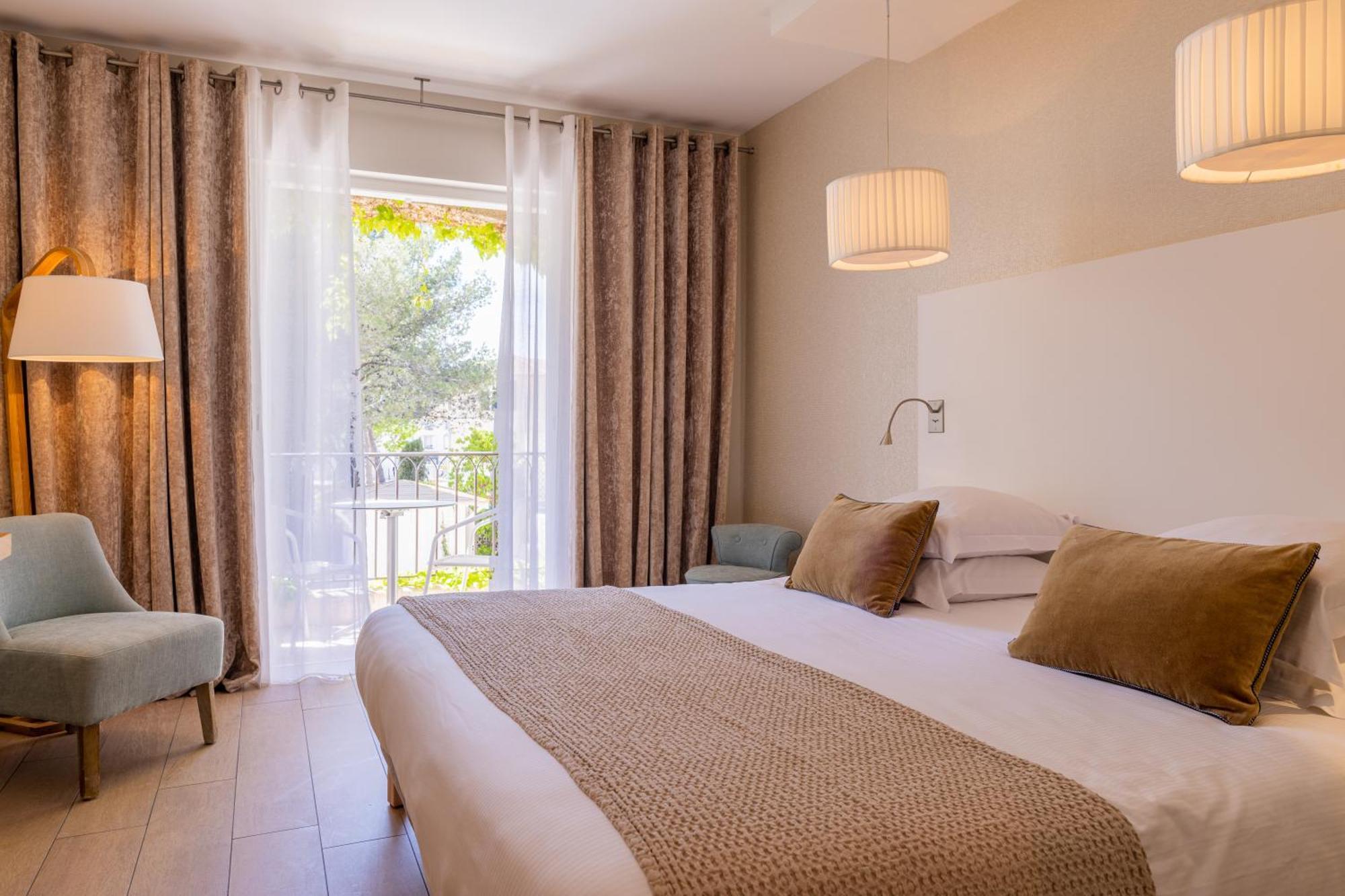 Hotel Des Lices Сен-Тропе Экстерьер фото